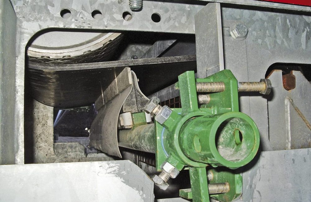 Racleur BELLE BANNE R.F pour Bande Transporteuse - racleur sous-jacent